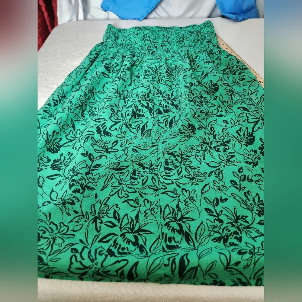 Maternity A-Line Skirt by Ingrid & lsabel - Size XS - Picture 9 of 11